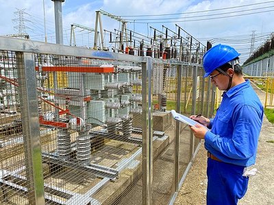 寧波電網電容器集中消缺,保障炎夏“涼風習習